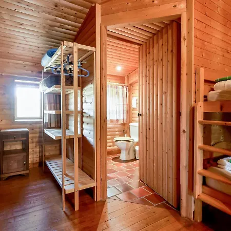 In Ligni Res With Garden And Pond Holiday home *